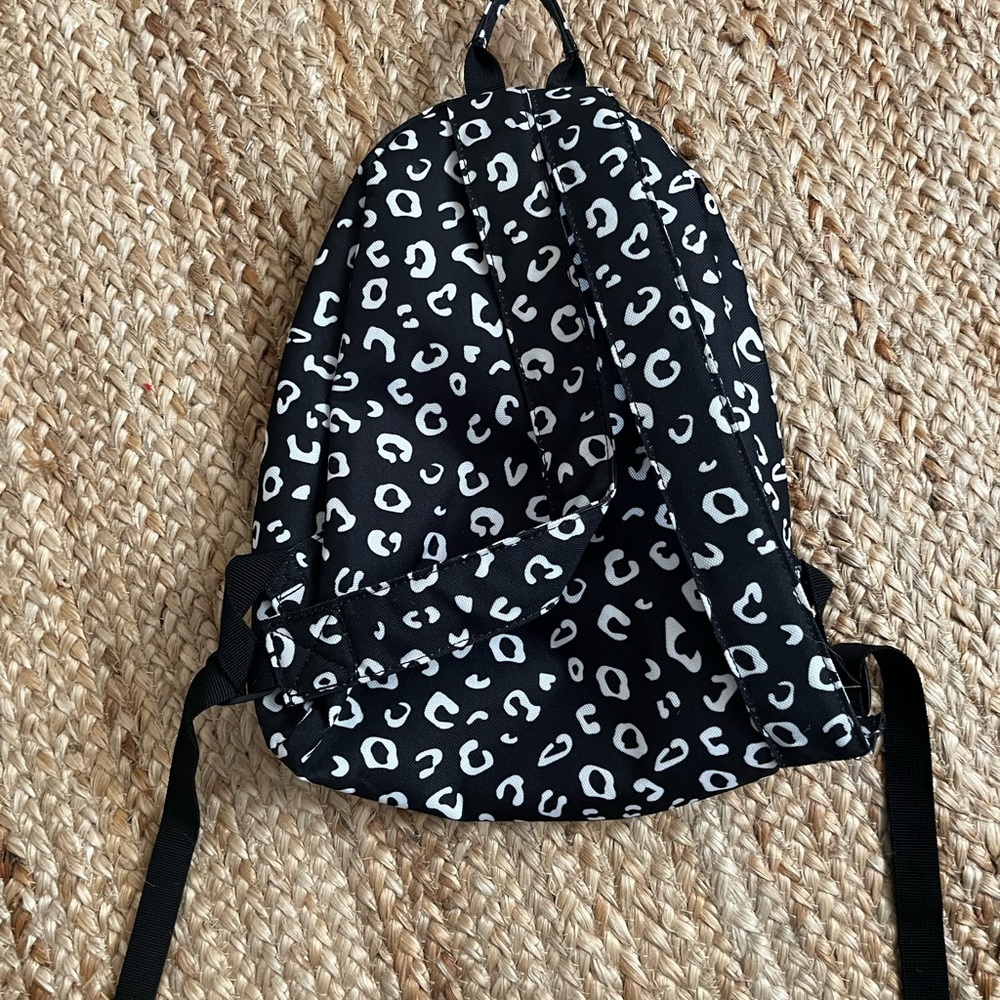 Dakine black and white backpack - Picture 2 of 5